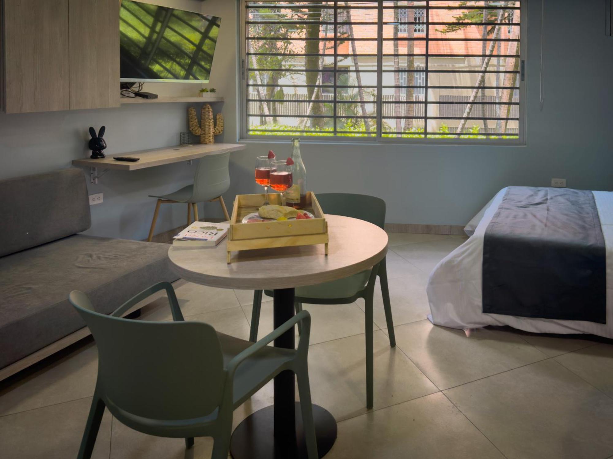 Apartamento Edificio Atalanta En El Corazon De Medellín