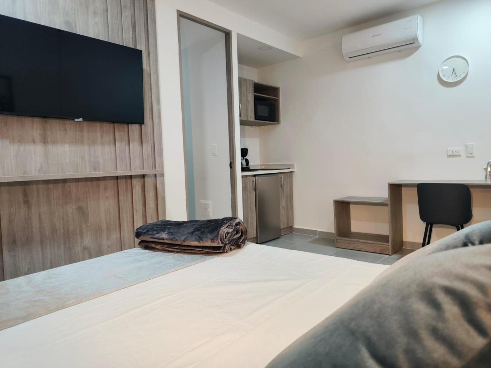 Kasa Cactus Laureles, Hotel 4*