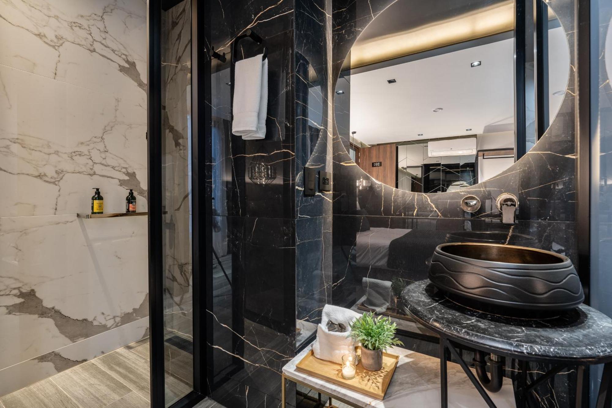 Tribeca Villa