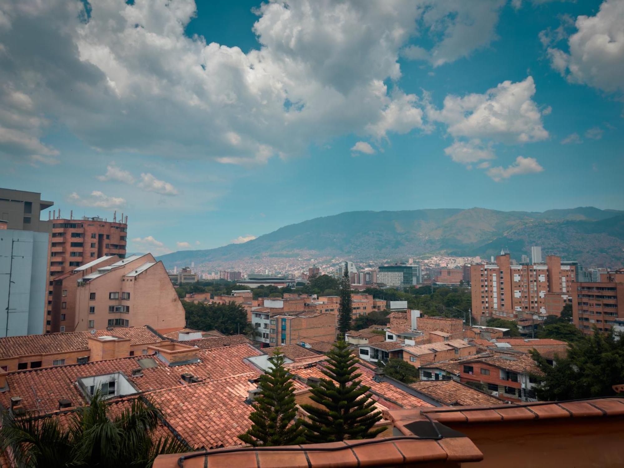 Edificio Atalanta En El Corazon De Medellín