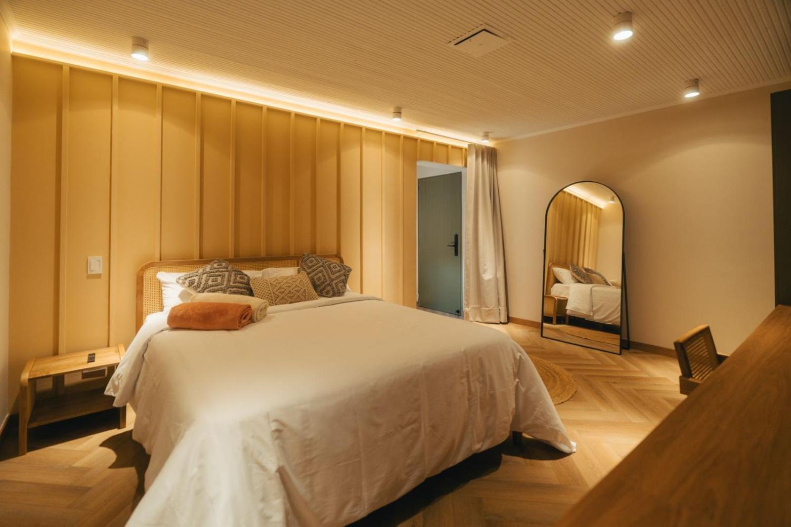 Boutique Roomzz Laureles Hotel