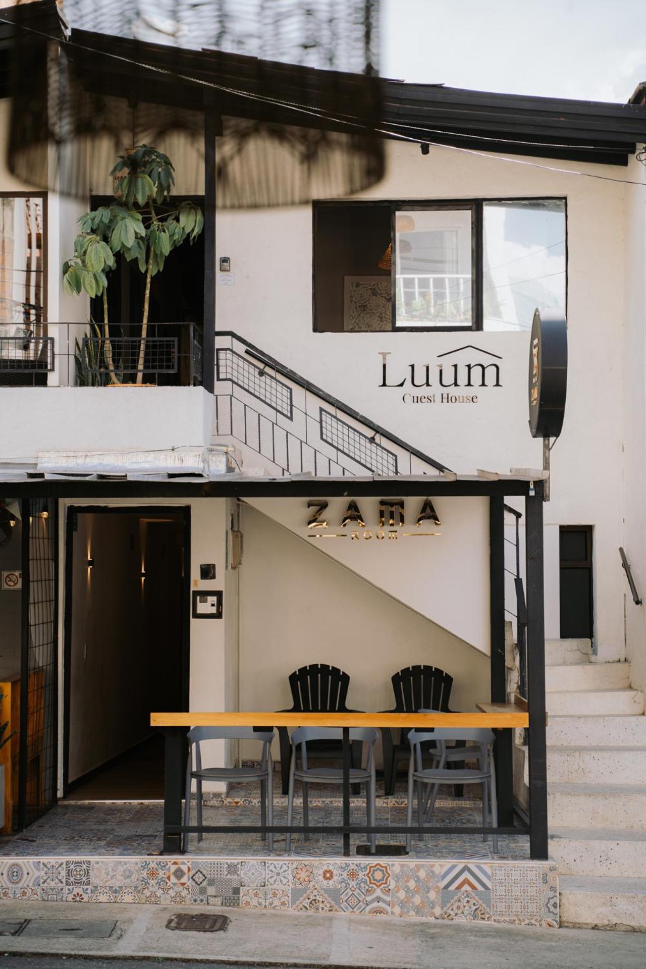 Luum Casa Manila Bed and breakfast