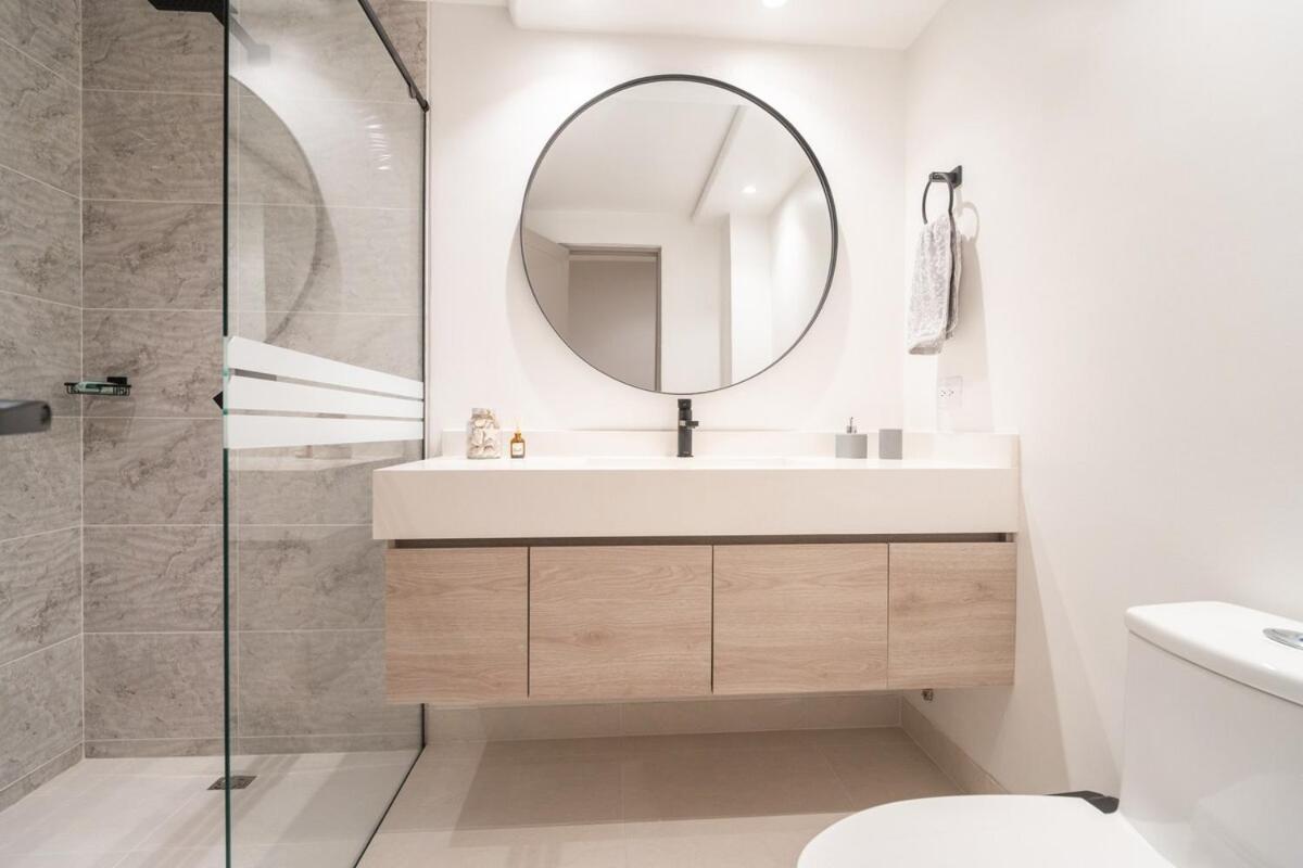 Provenza Lux L Guest Friendly L Fast Wifi L 9 Guest Apartamento