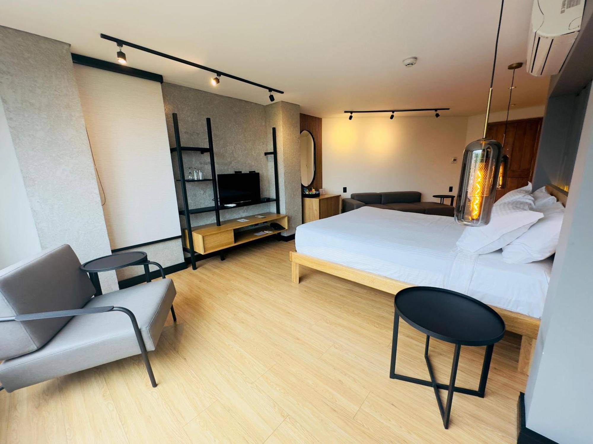 Casa Victoria Hotel 4*