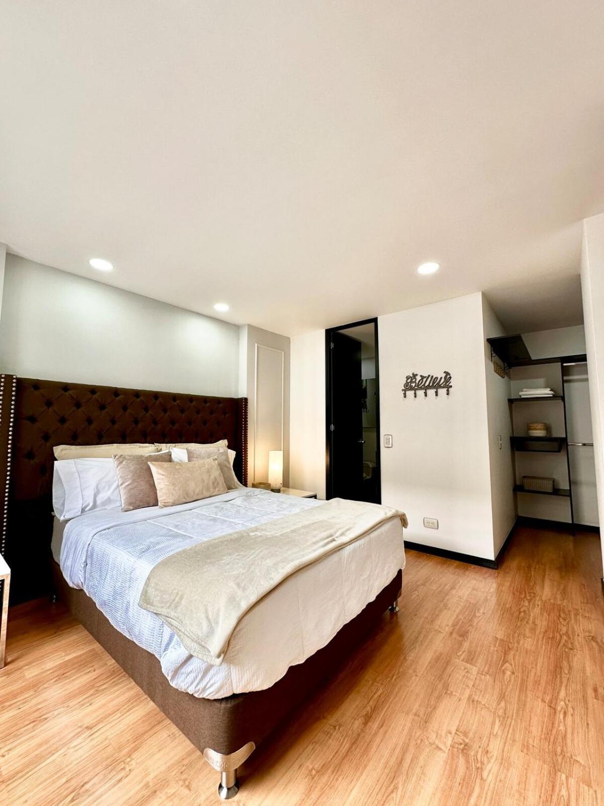 Hermoso En El Poblado Apartamento Medellín