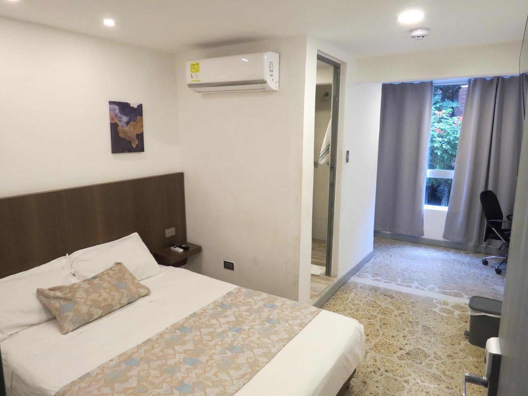 A & A Santa Alejandria Hotel