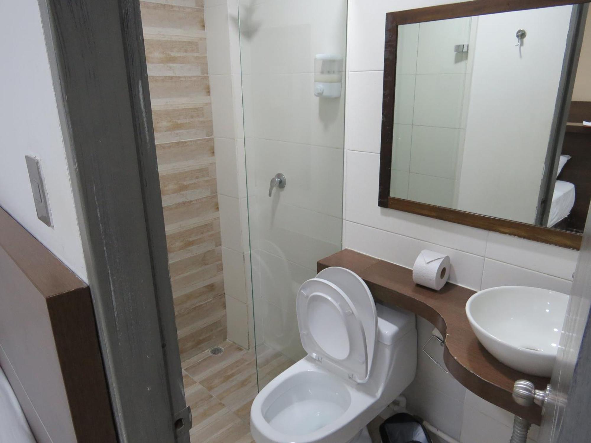 A & A Santa Alejandria Hotel *