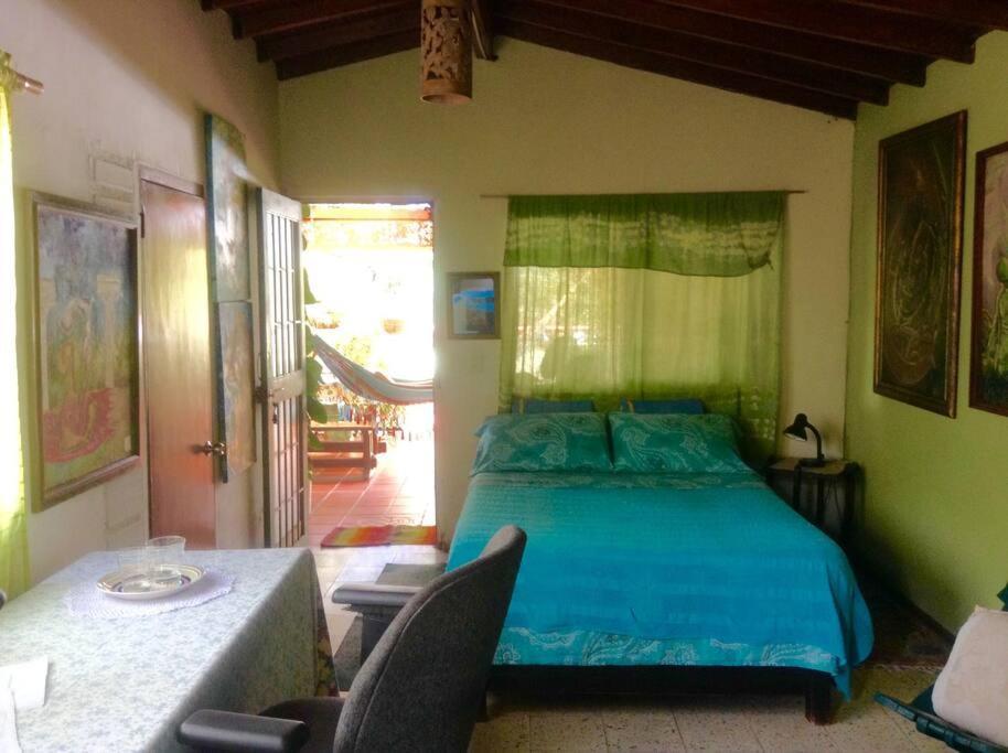 Apartamento Apartamento-galeria De Arte Cielo Y Tierra Medellín