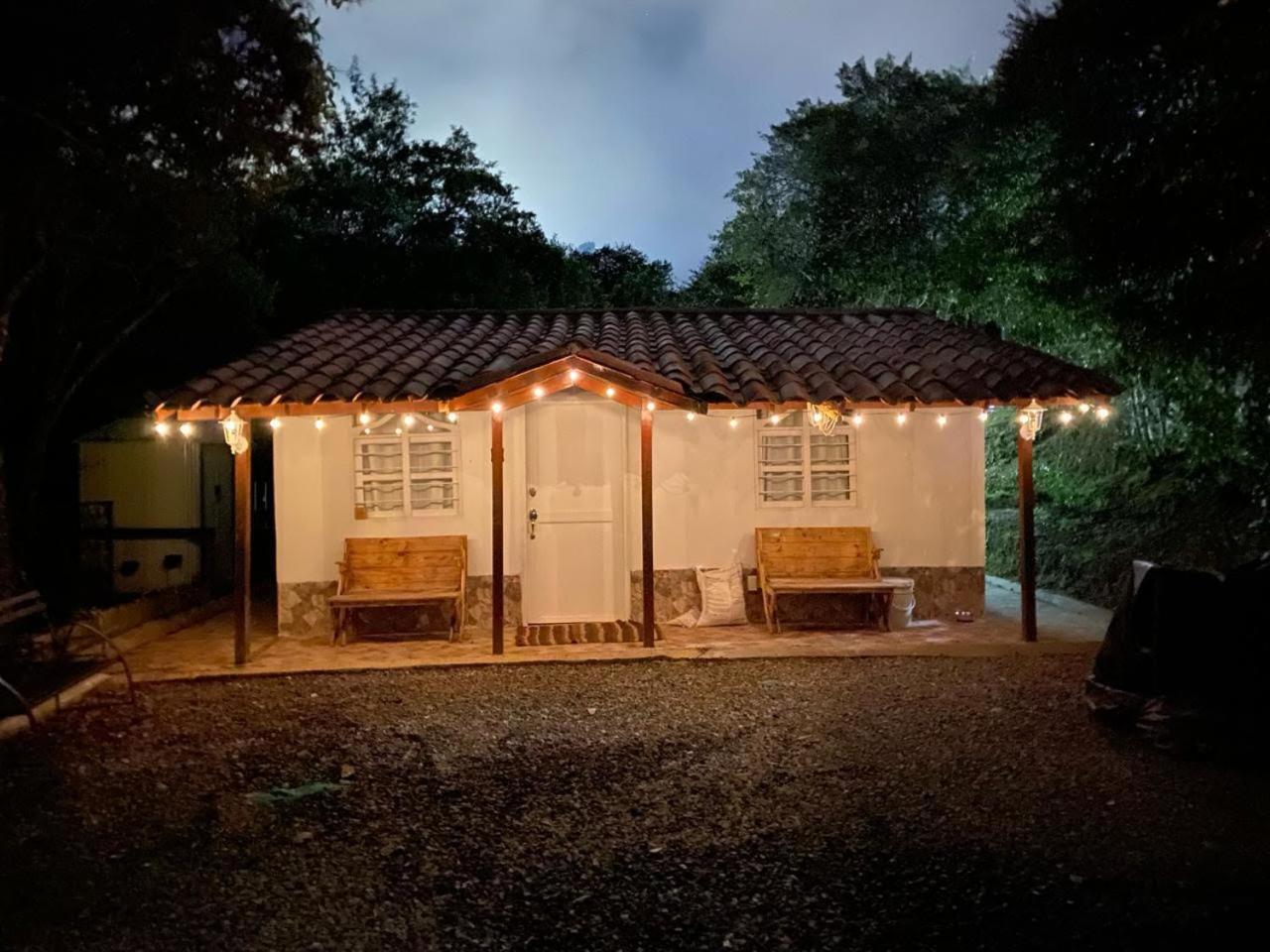 Chalet Cabernet - La Cava