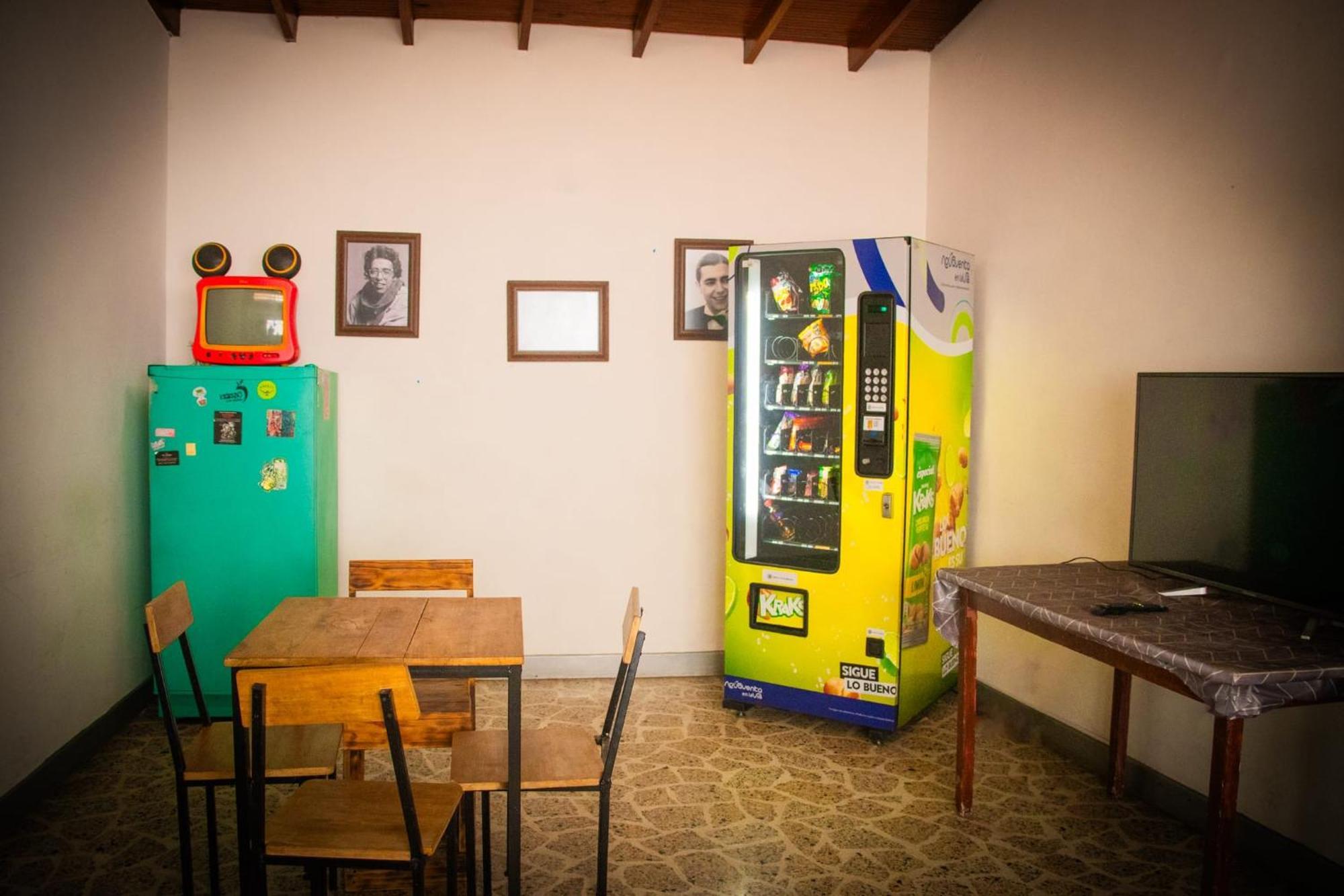Pensión Casa Almarita - Hostal, Bar Y Restaurante