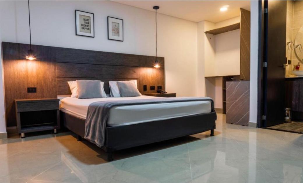 California Med 3* Medellín
