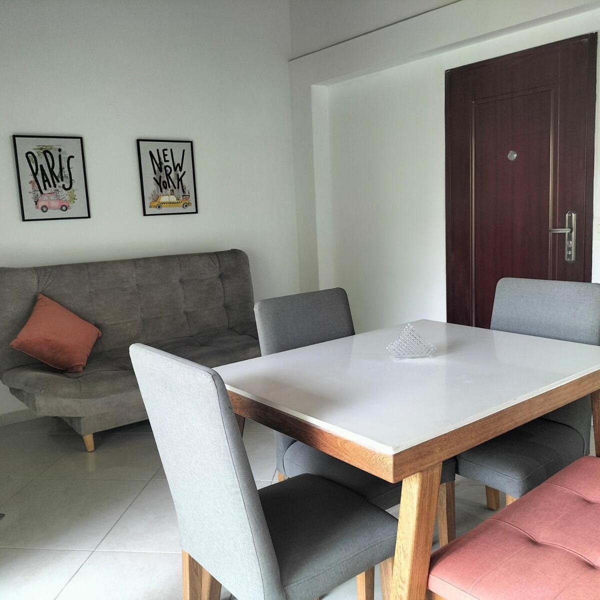 Comfortable And With Large Balcony In Belen Apartamento *