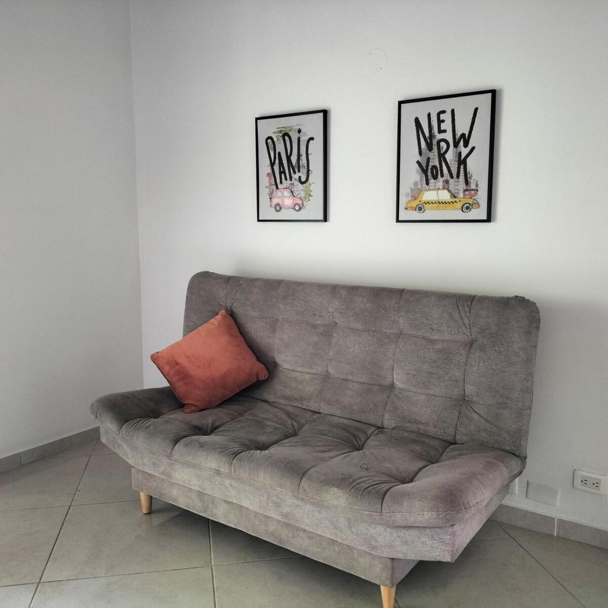 Apartamento Comfortable And With Large Balcony In Belen