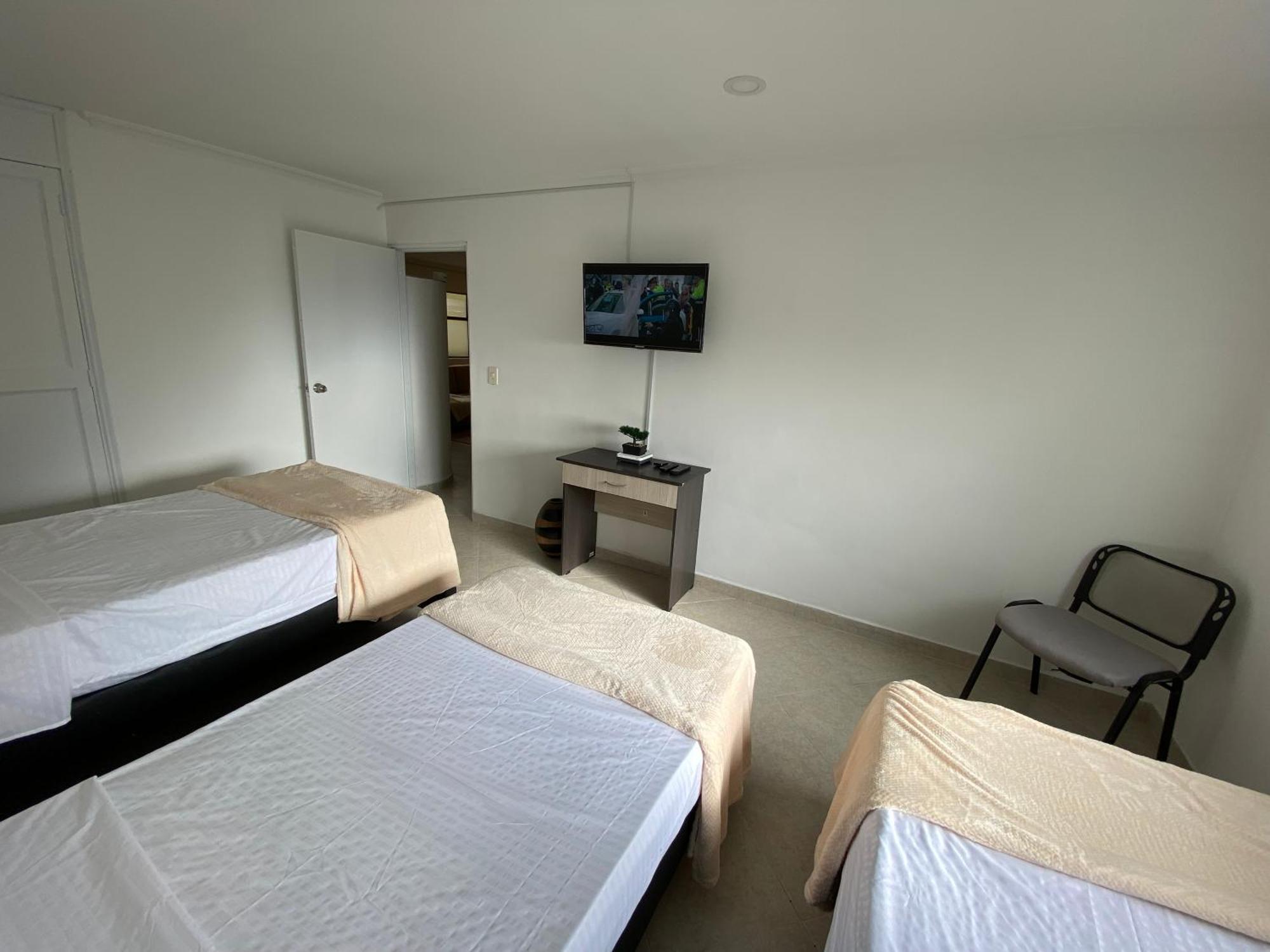 Apartamento Laureles Excelente Ubicacion La 70 Estadio, Cerca Al Poblado