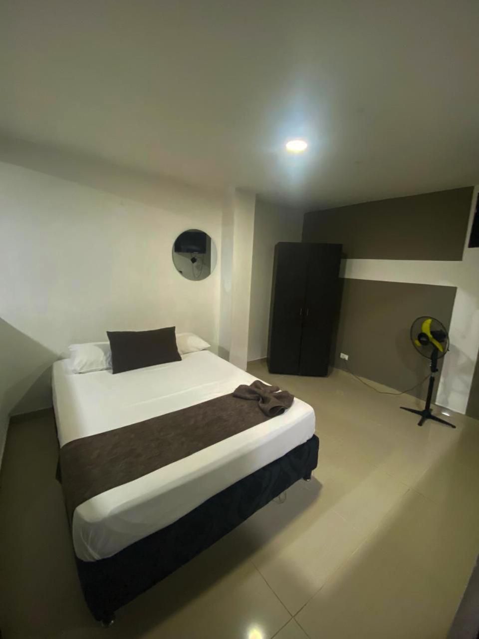 Hotel 33 Bulerias 3*