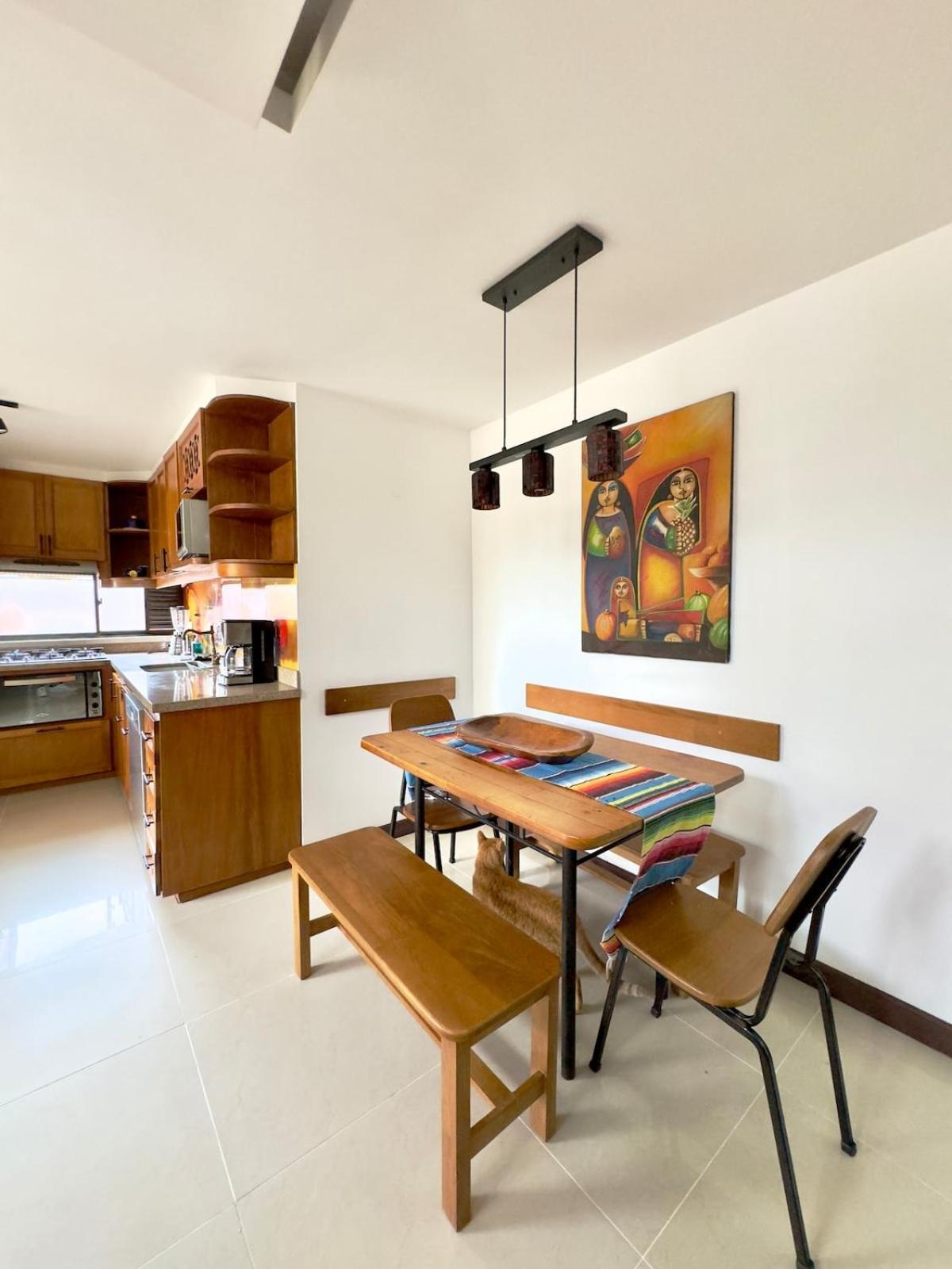 The Yellow Corner Apartment *
