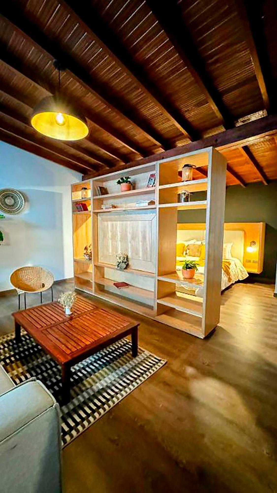 Milla De Oro Familiar Deluxe Con Jacuzzi Poblado Apartamento Medellín