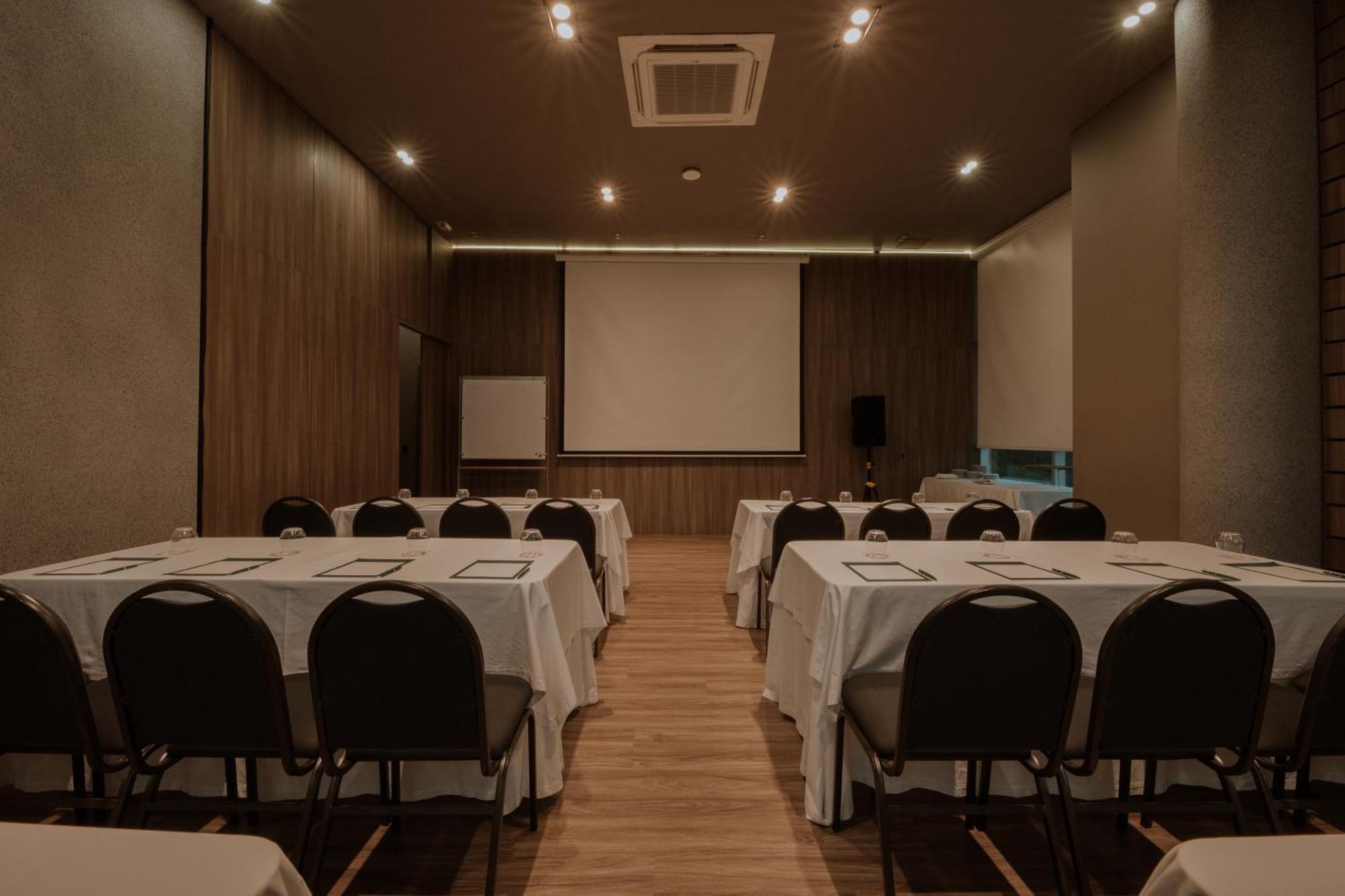 Binn 5* Medellín