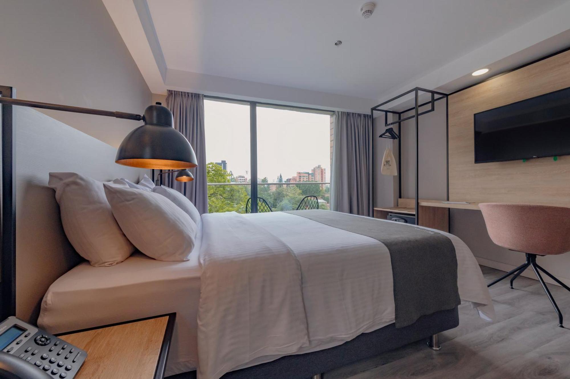 Lettera Hotel 4*