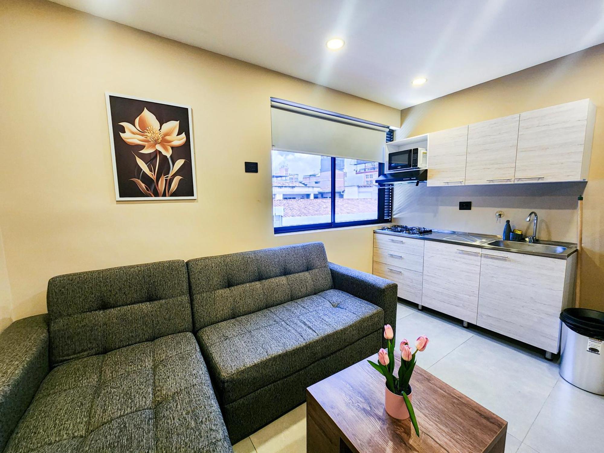 Loft 10 *