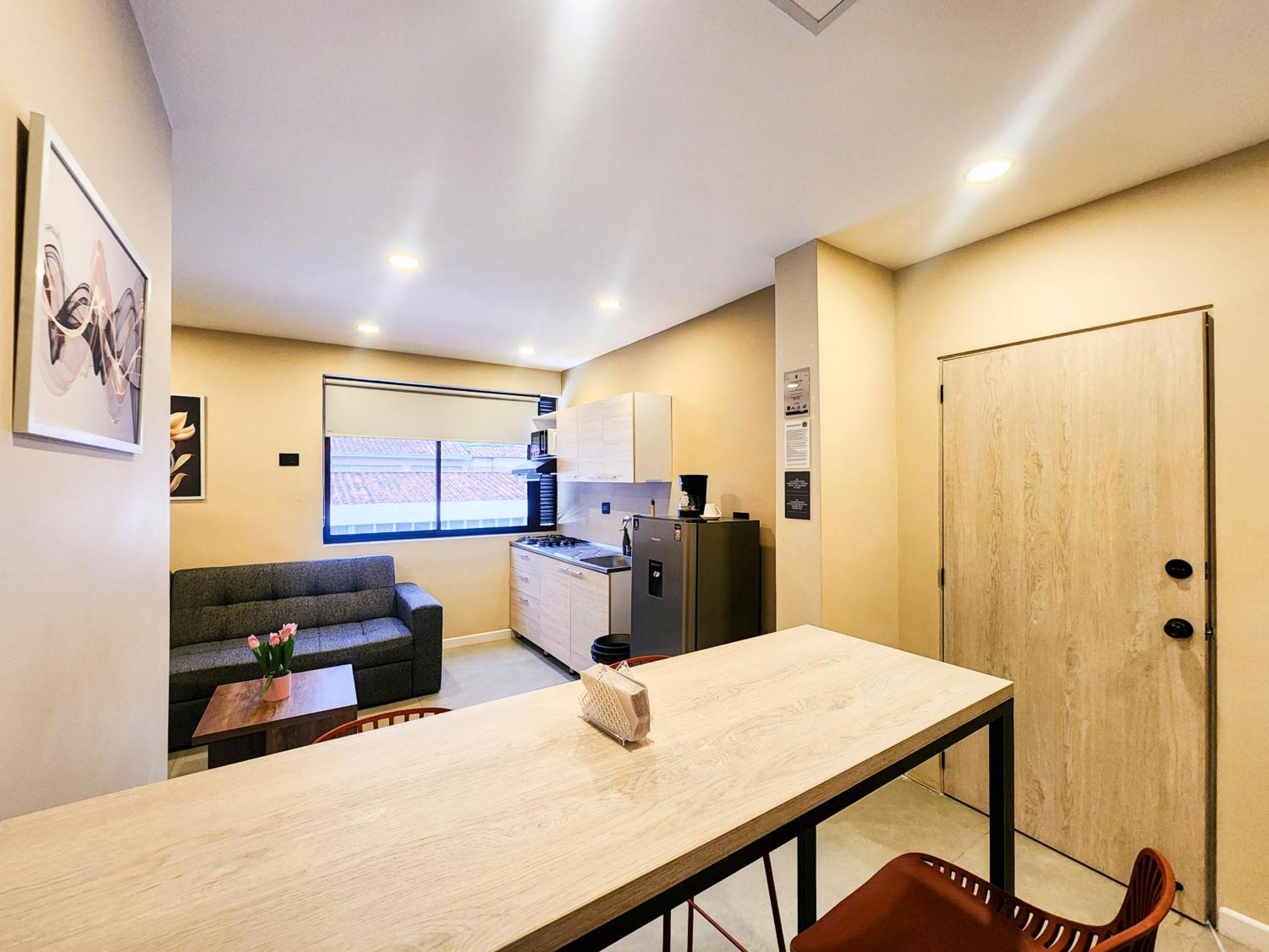 Loft 10 *