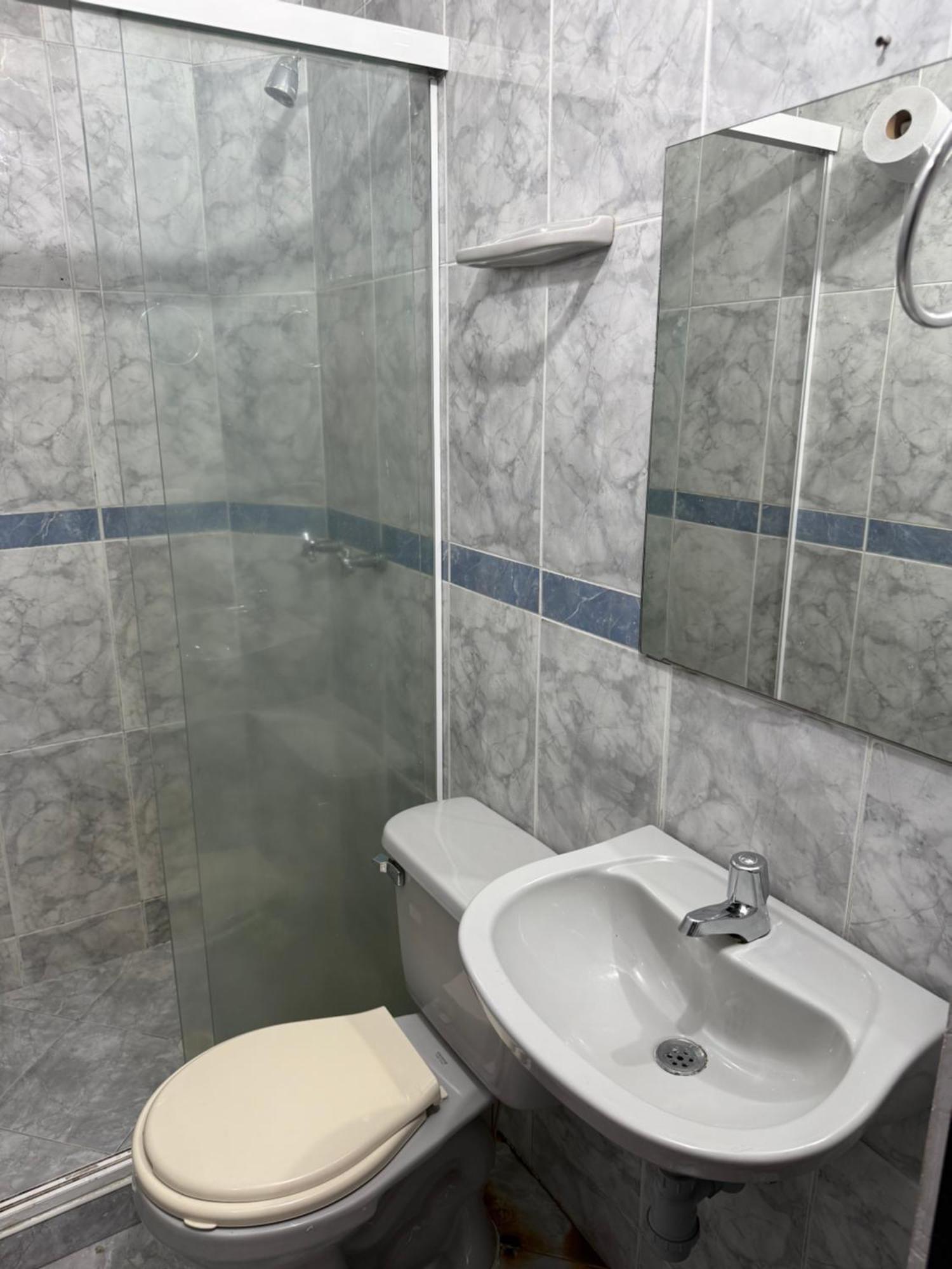 Hermosa Casa Muy Amplia En Excelente Sector Medellin