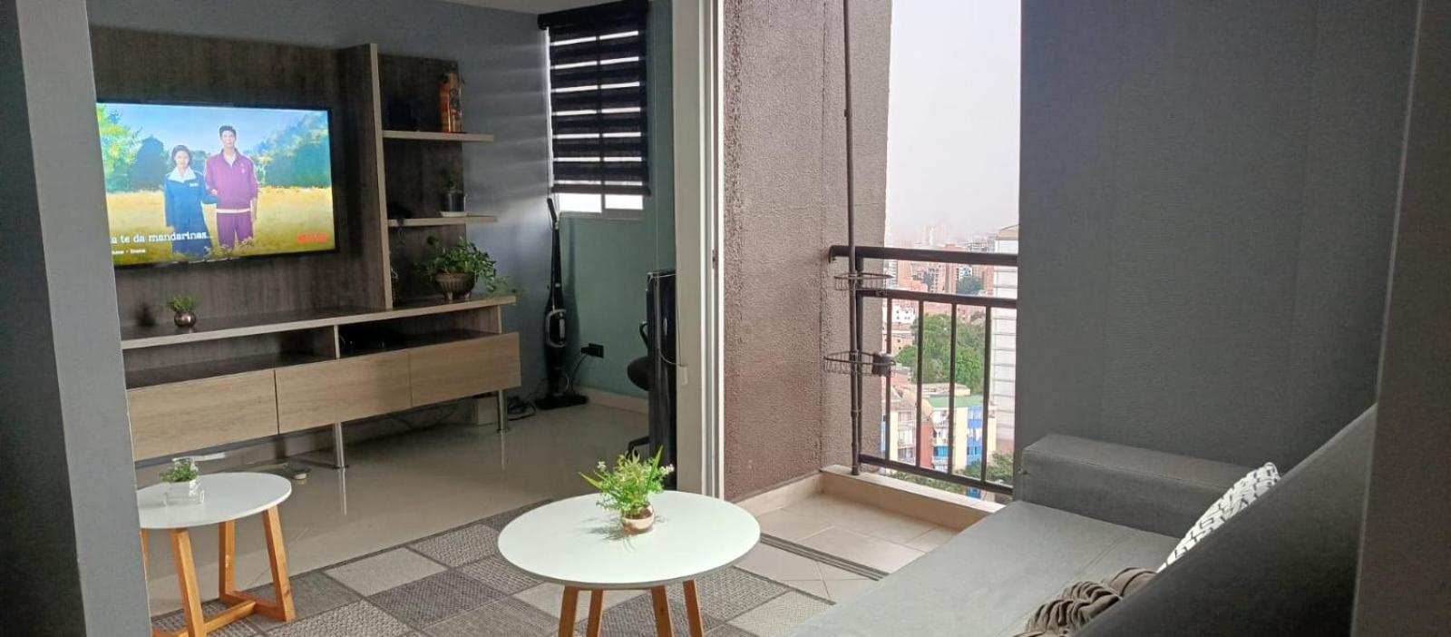 Con Vistas A La Ciudad