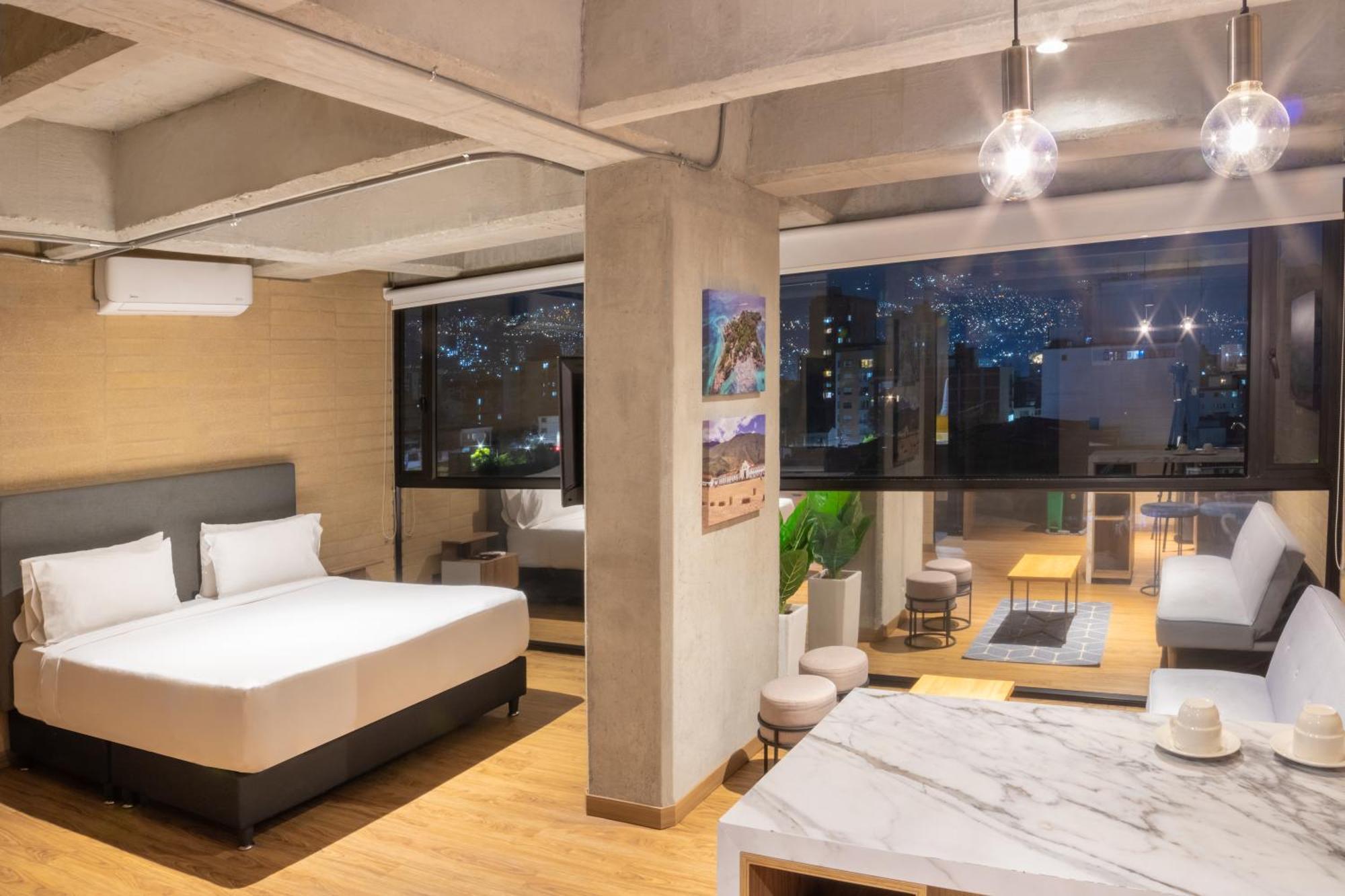 Loft 43 Apartahotel *