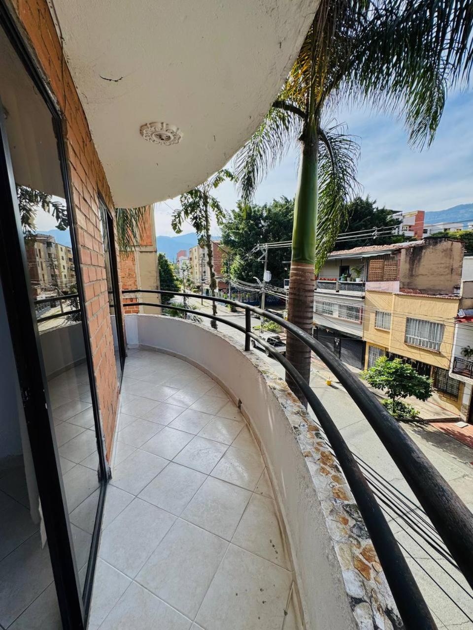 Espectacular Sector Laureles Estadio 3 Hasta 7 Personas Apartamento *