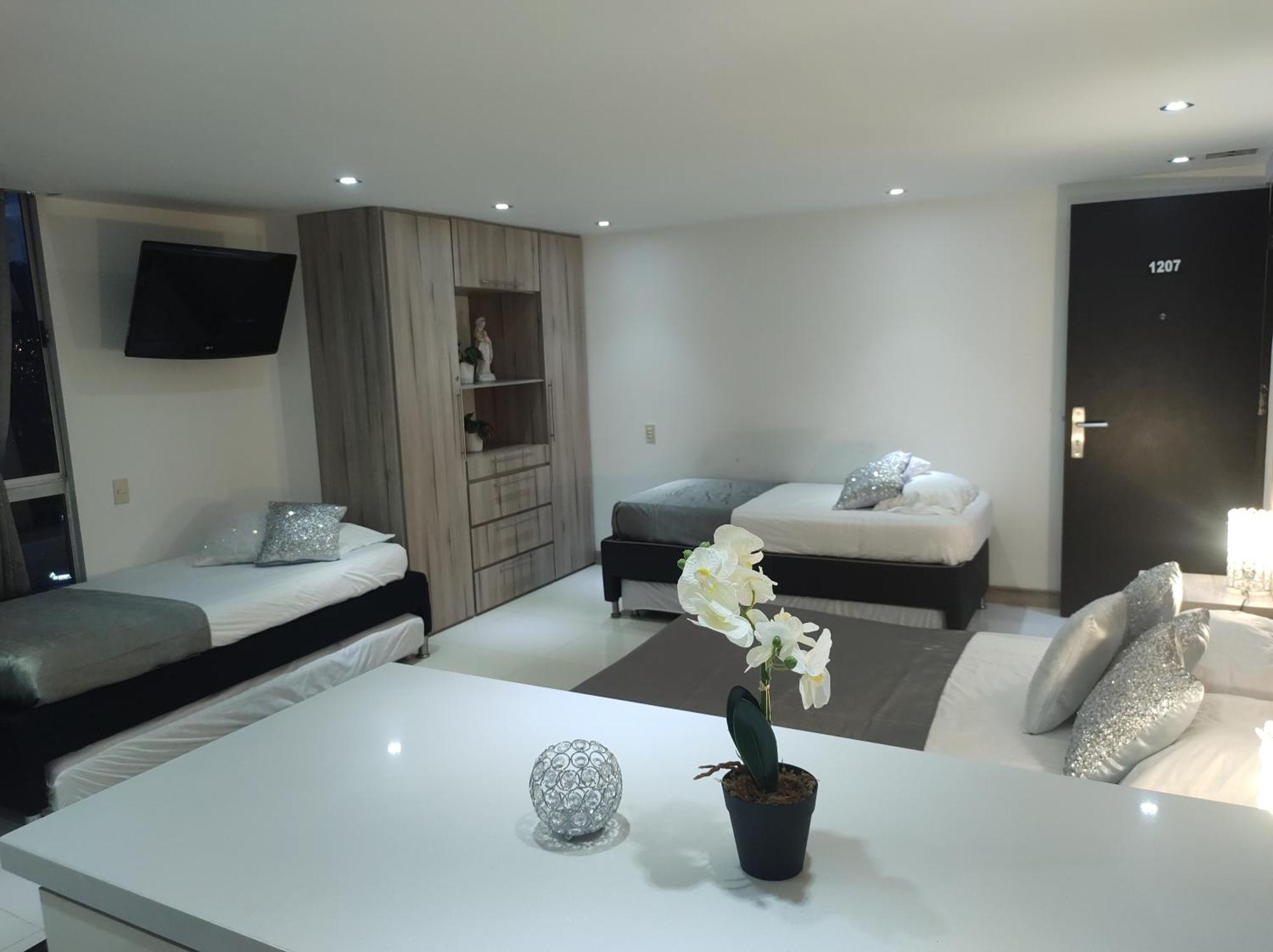 El Poblado 1 A 5 Huespedes Cerca Club Campestre Apartment *