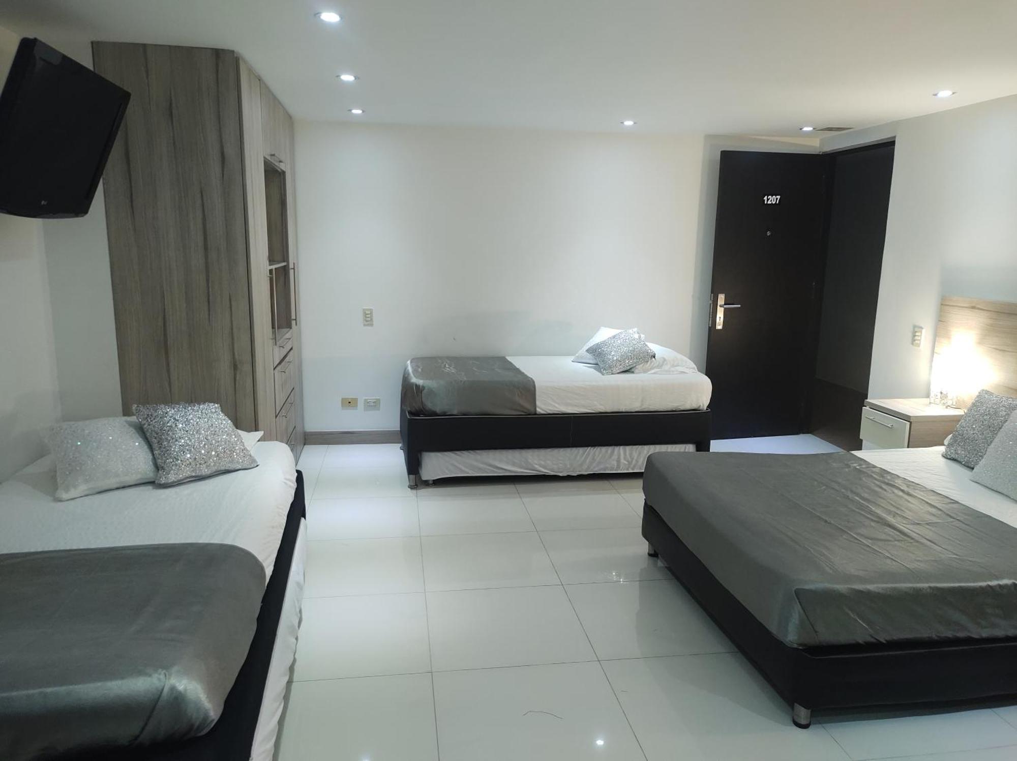 El Poblado 1 A 5 Huespedes Cerca Club Campestre Apartment Medellin