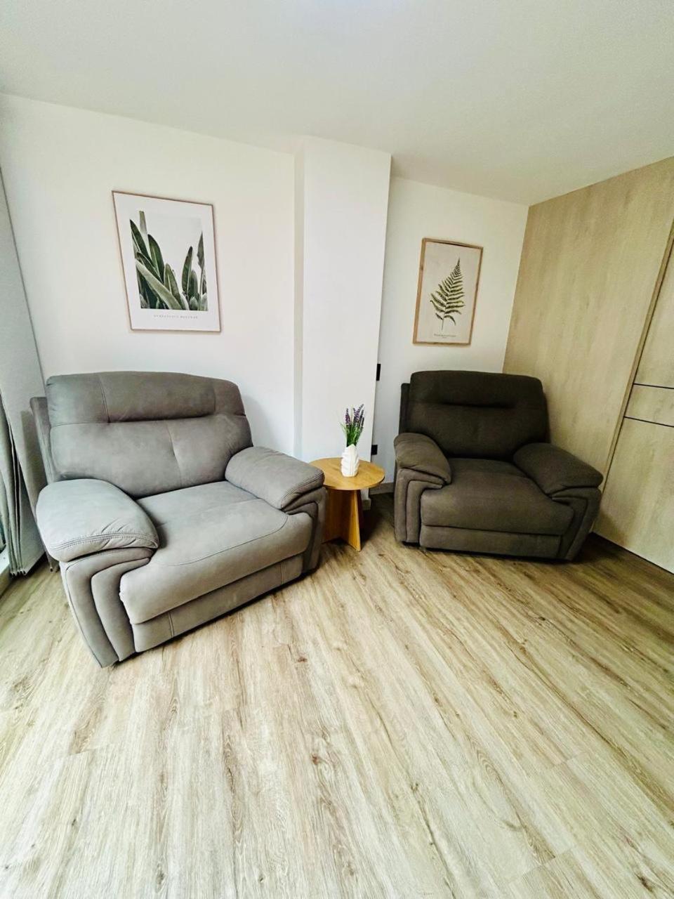 Modern, Apt/near Tourist Sites. Apartamento *