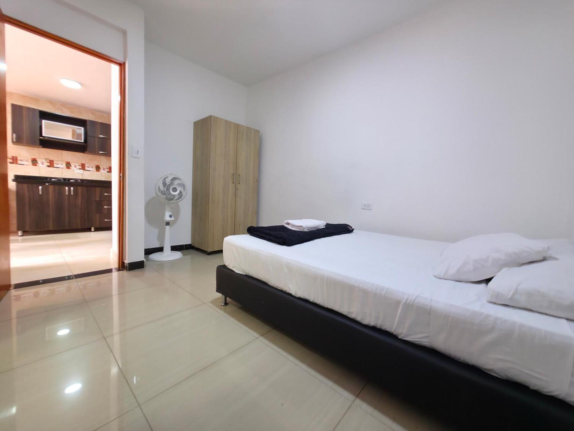 Casa Amplia Y Comoda Cerca Del Estadio Y La 70 Apartamento