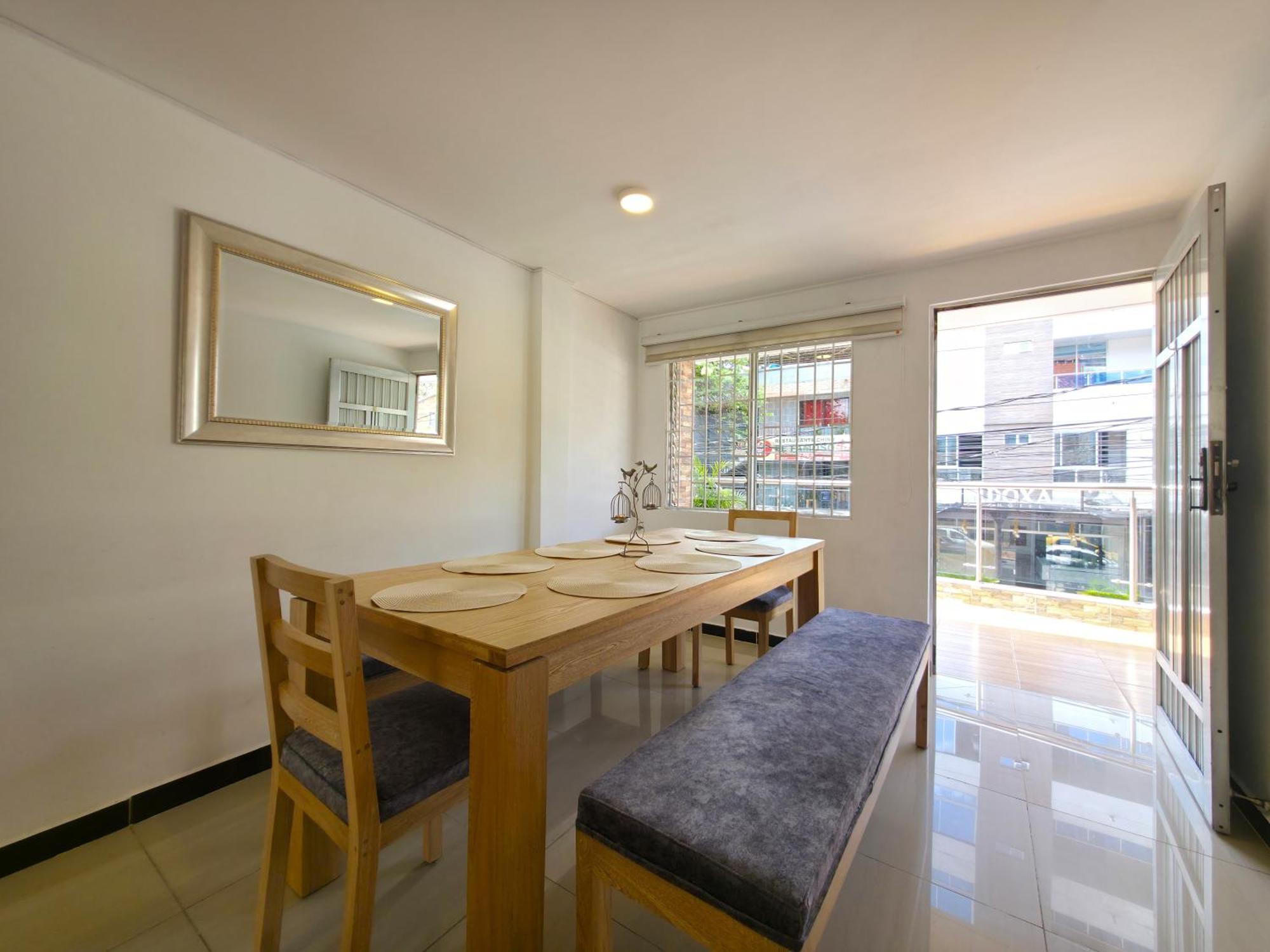 Apartamento Casa Amplia Y Comoda Cerca Del Estadio Y La 70 *
