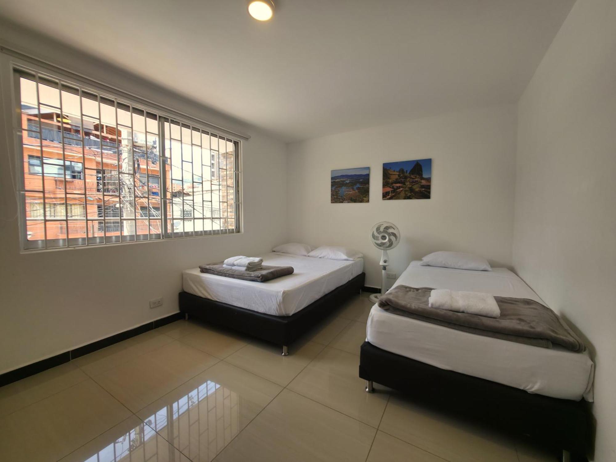 Casa Amplia Y Comoda Cerca Del Estadio Y La 70 Apartamento *