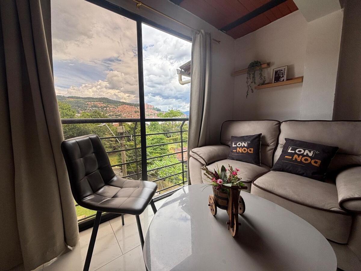 Vista Bella En La Mitad De Medellín
