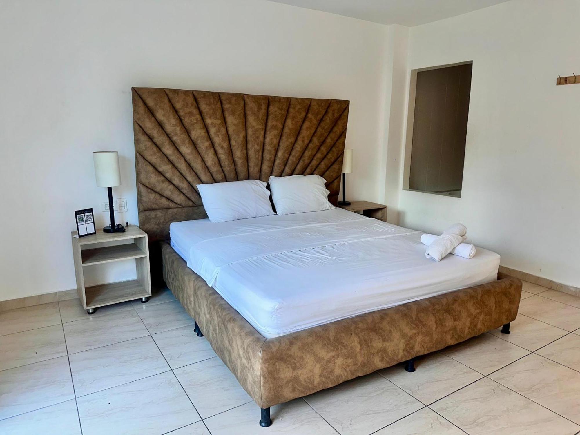 Hospedaje,centro, Medellin,only,adults,turismocolombia-fit 3* Medellin