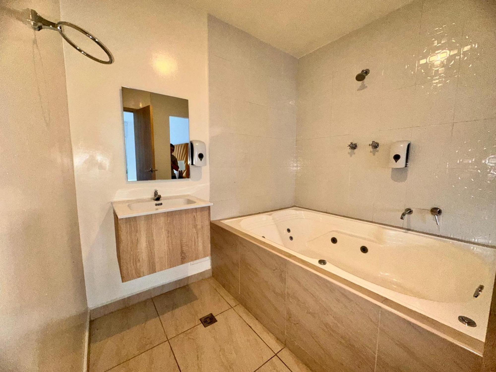 Hotel Hospedaje,centro, Medellin,only,adults,turismocolombia-fit Medellin