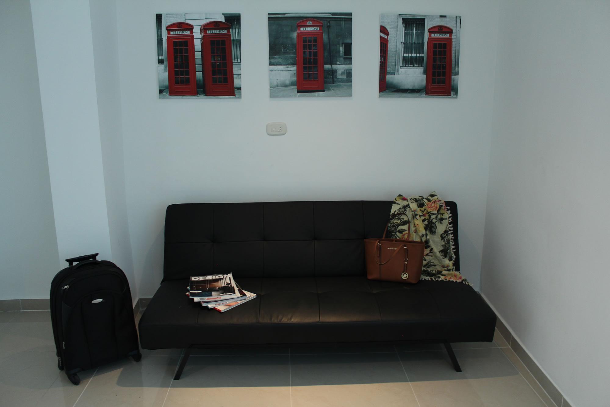 Hotel Lobby Park