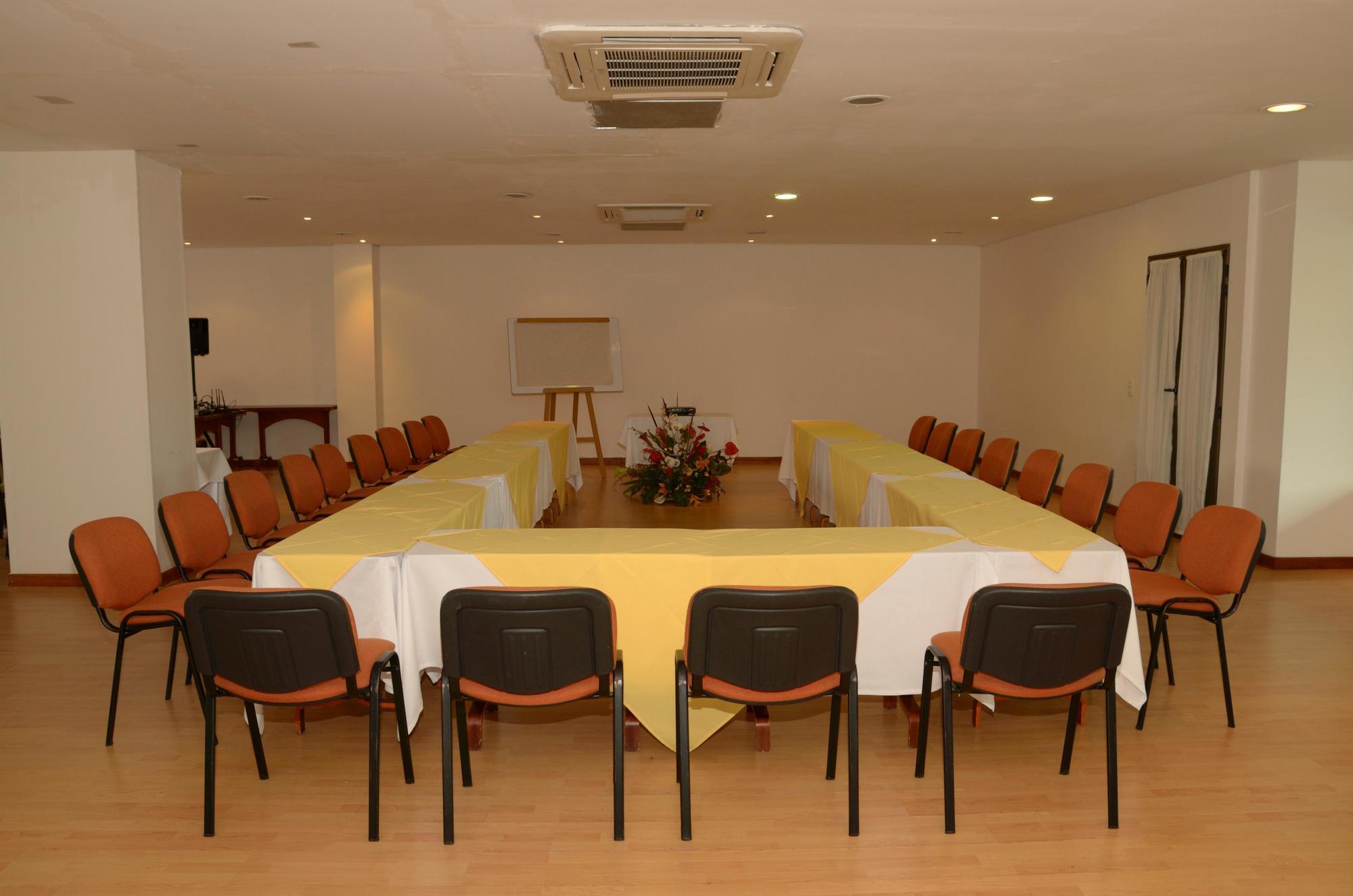Hotel Casa Victoria 4*