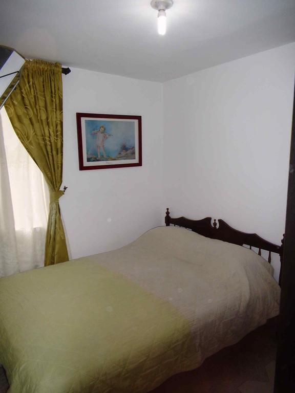Habitación en casa particular En Apto Los Ositos *