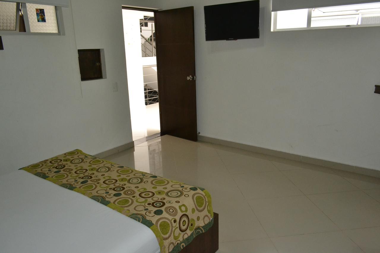 Punto Dos Suites Hotel económico 3*