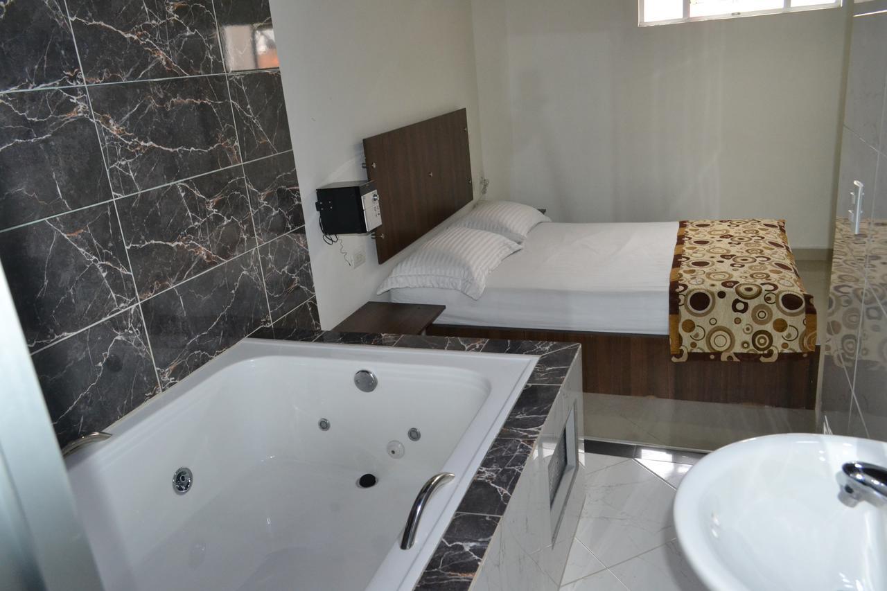 Punto Dos Suites