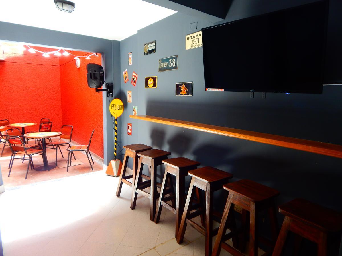 Hostal Antique House