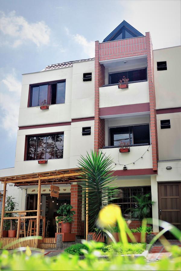 Bed and breakfast Albaka Guest House