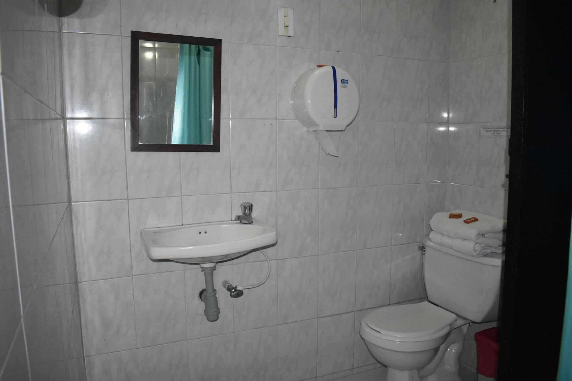 Hotel Ayenda De San Juan 3*