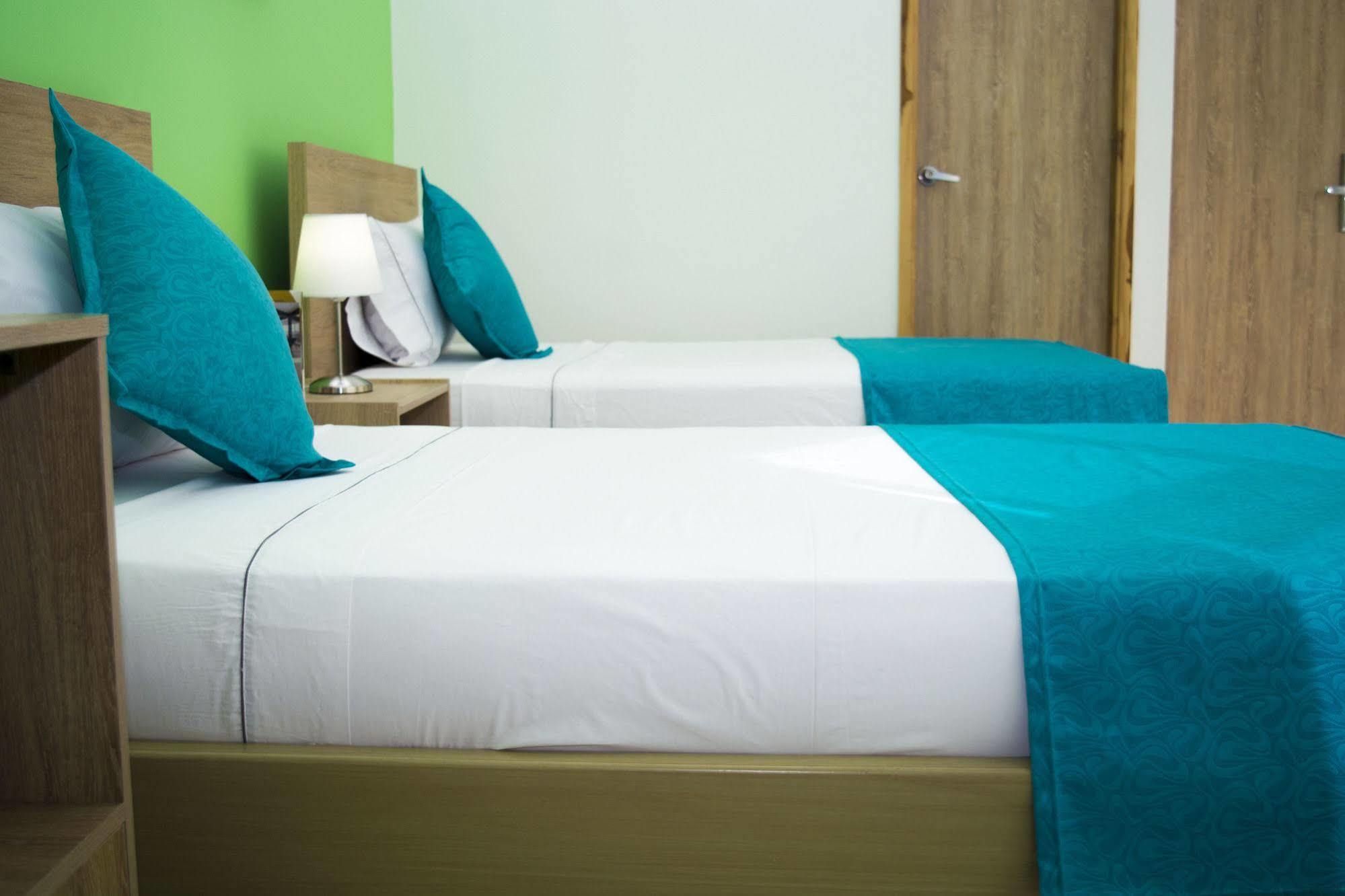 Hotel Kapital 3*