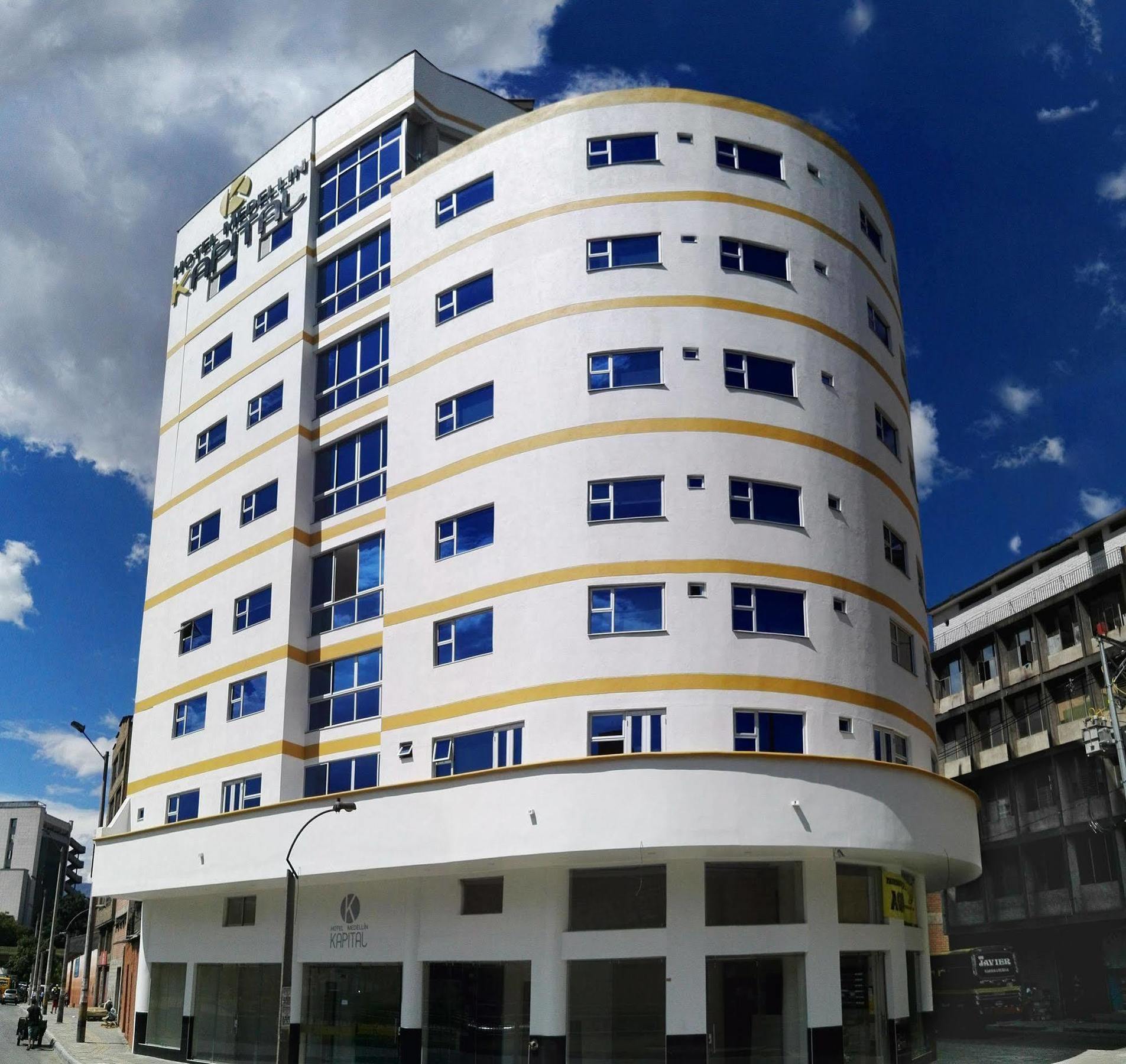 Hotel Kapital 3*
