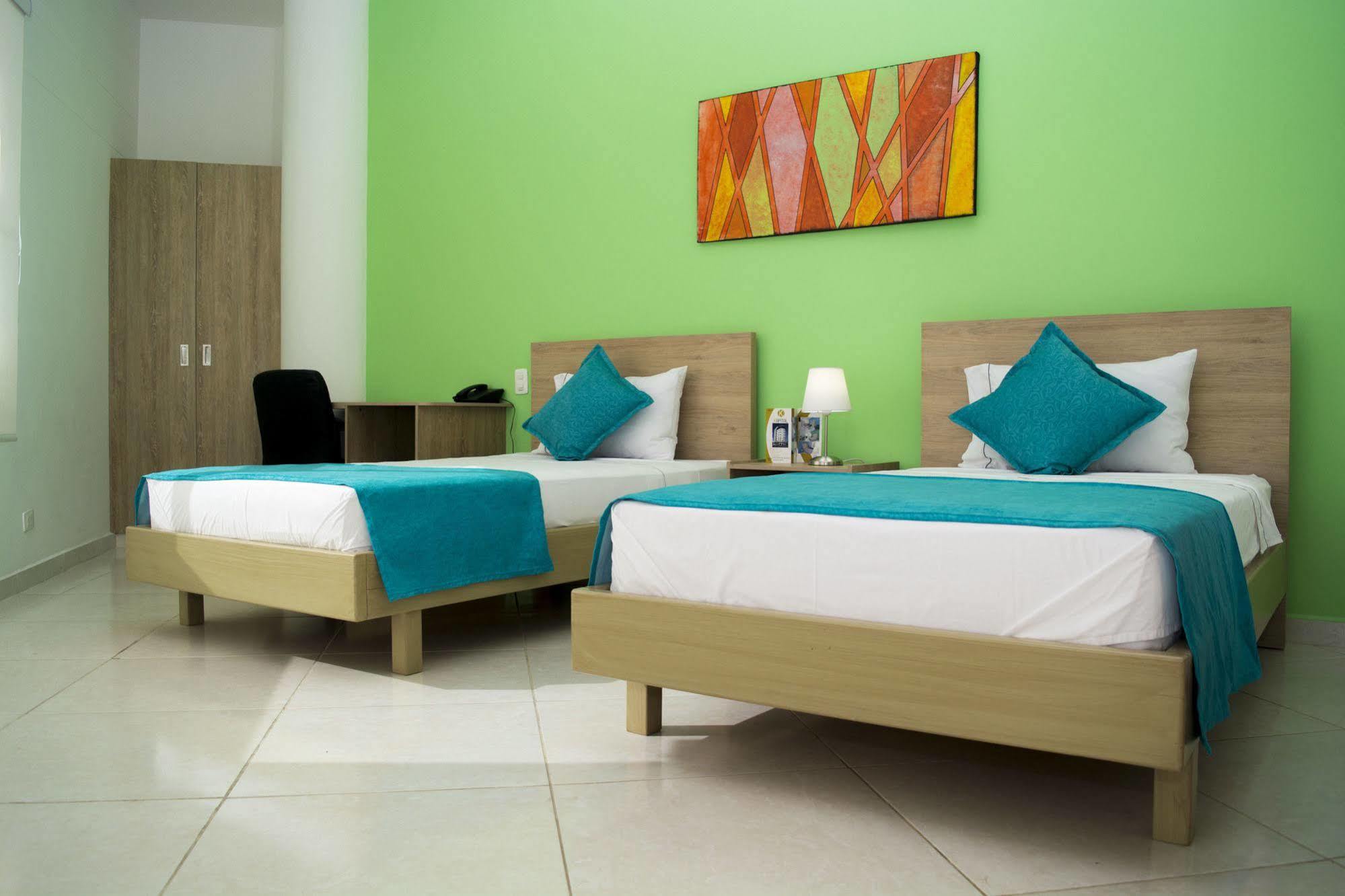 Kapital Hotel 3*