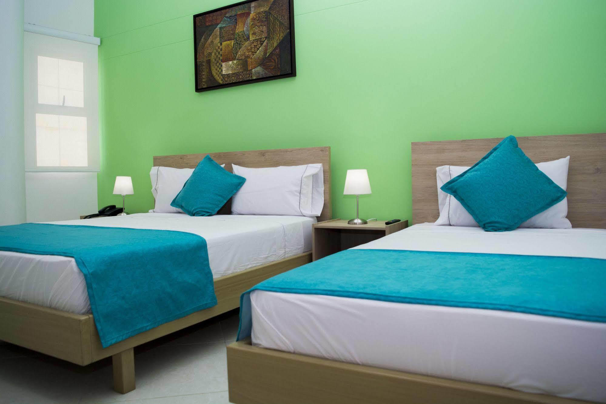 Kapital Hotel 3*